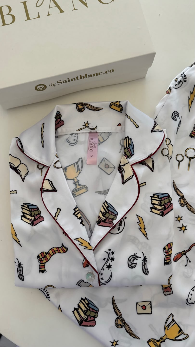Pijama Escuela magica white